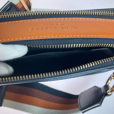  MARC JACOBS マークジェイコブス The Snapshot ザ スナップショット クロスボディバッグ M0012007042 ブラウン x ブラウン