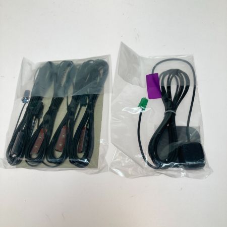  Pioneer パイオニア carrozzeria カロッツェリア 楽ナビ カーナビ AVIC-RW812-D 652