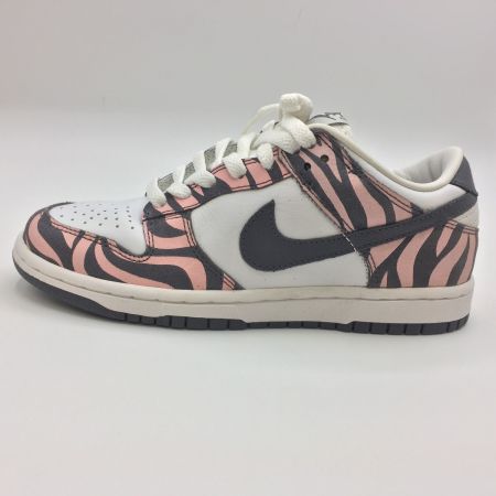  NIKE ナイキ DUNK LOW DAKTARI ピンク　ゼブラ柄　サイズ２４cm 中古品