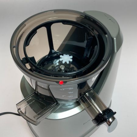  クビンス ホールスロージューサー EVO-800VG