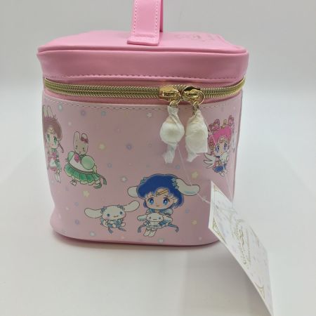   バニティポーチ 劇場版 美少女戦士セーラームーンCosmos　サンリオキャラクターズ