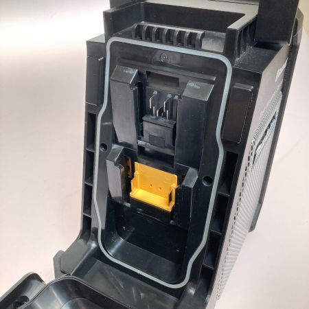  MAKITA マキタ 充電式 現場ラジオ 10.8V～18V Bluetooth搭載 ACアダプタ付属 MR113B ブラック