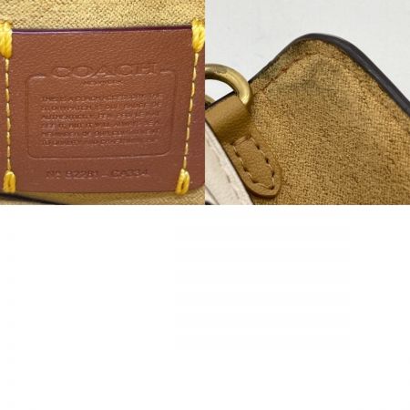  COACH コーチ ミニ タビー バッグ チャーム ウィズ チェリー プリント ホワイト