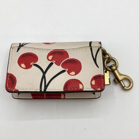  COACH コーチ ミニ タビー バッグ チャーム ウィズ チェリー プリント ホワイト