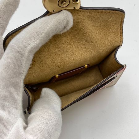  COACH コーチ ミニ タビー バッグ チャーム ウィズ チェリー プリント ホワイト