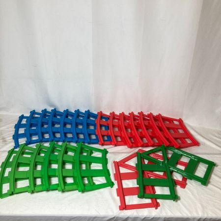  野中製作所 電動乗用きかんしゃトーマス フルセット 動作OK 本体・アニー・曲線レール20個・交差レール1組・充電プラグセット