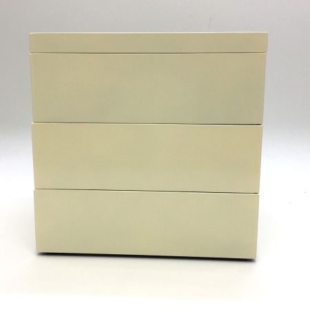  久太郎 アールデコ三段重箱 オフホワイト