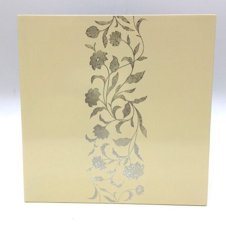   久太郎 アールデコ三段重箱 オフホワイト