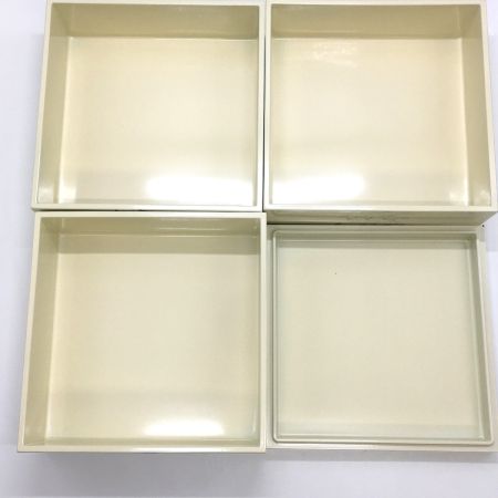   久太郎 アールデコ三段重箱 オフホワイト