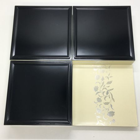   久太郎 アールデコ三段重箱 オフホワイト