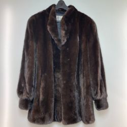 ◎◎ THE AMERICAN FUR AWARDS 毛皮 ハーフコート レディース Lサイズ ブラック ネーム刺繍有 Bランク