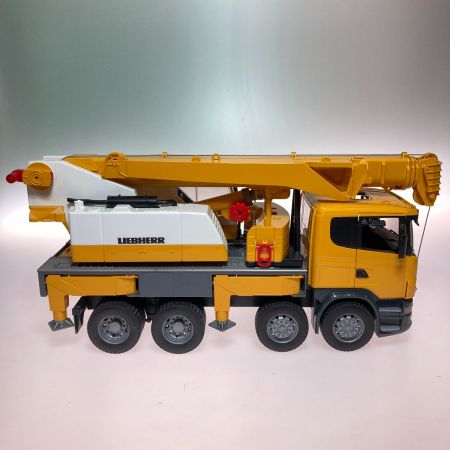  BRUDER ブルーダー クレーン車 LIEBHERR SCANIA 電飾パーツ欠品 現状渡し品