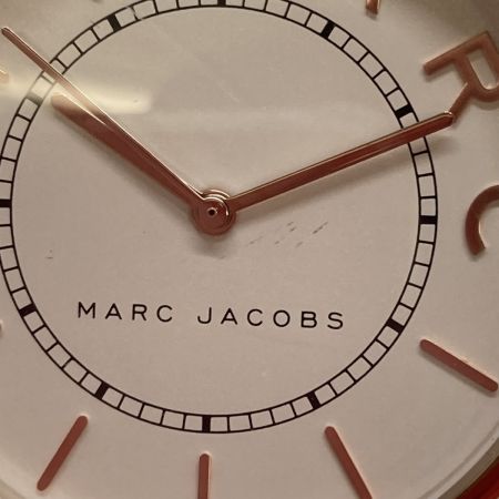  MARC JACOBS マークジェイコブス クォーツ 腕時計 ユニセックス 本体のみ MJ1533