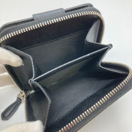  PRADA プラダ 二つ折り 財布 トライアングルロゴ コンパクト 1ML522 ブラック
