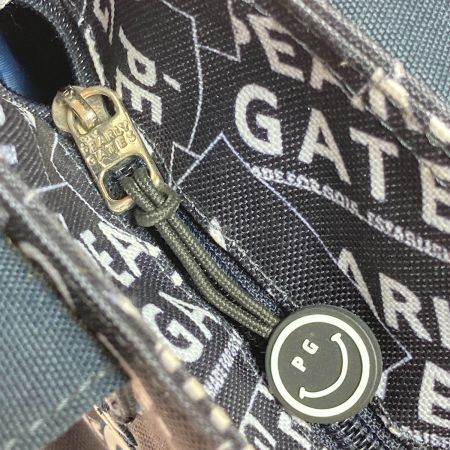  PEARLY GATES パーリーゲイツ ステッカー柄 カードバッグ