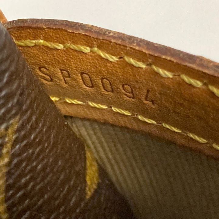 LOUIS VUITTON ルイヴィトン モノグラム リポーターPM ショルダー 