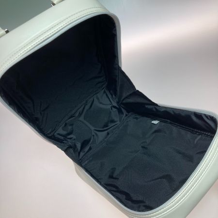  AUDI アウディ シューズケース ホワイト JP21029