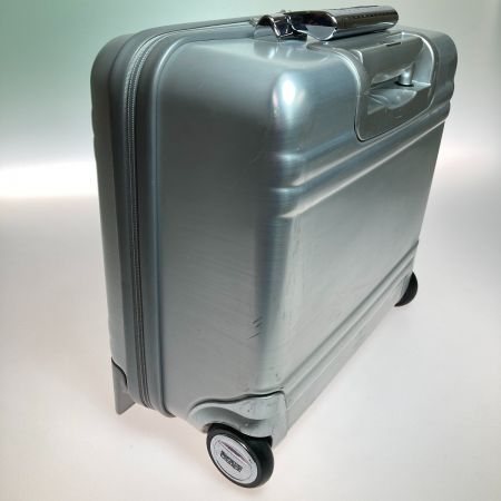  ZERO HALLIBURTON ゼロハリバートン キャリーバッグ TSAロック シルバー 鍵なし・ナンバーキー不明