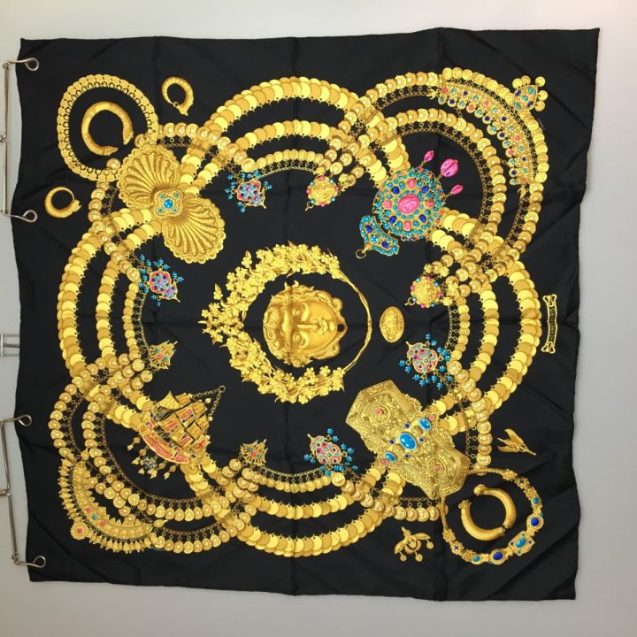 未使用 HERMÈS エルメス スカーフ カレ90 KOSMIMA 宇宙 黒 HERMES エルメス カレ 90 KOSMIMA 宇宙 シルク ブラック