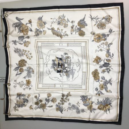  HERMES エルメス ヴィンテージ スカーフ カレ90 Quai Aux Fleurs 花咲く海岸通り 花 蝶 馬車 シルク100%  ホワイト