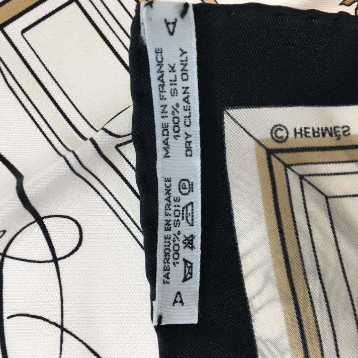 HERMES エルメス ヴィンテージ スカーフ カレ90 Quai Aux Fleurs 花