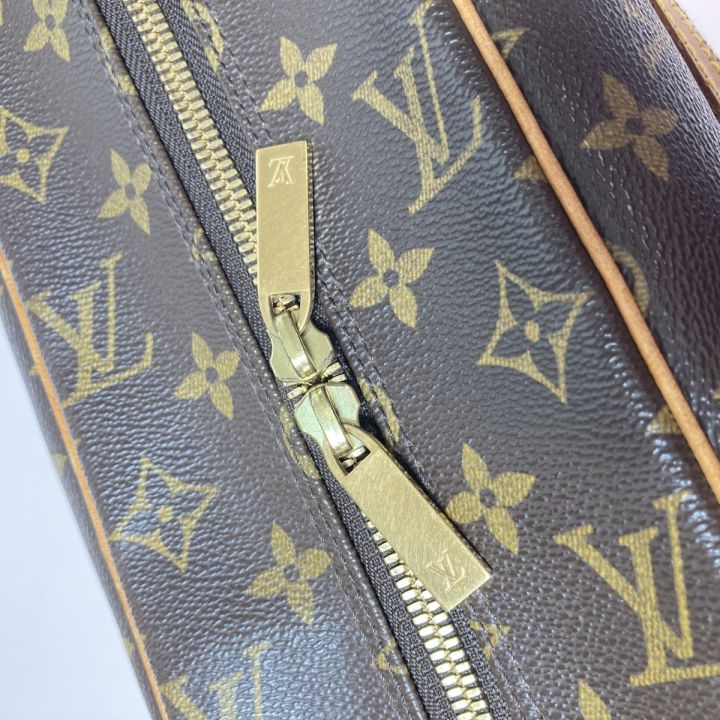 LOUIS VUITTON ルイヴィトン モノグラム シテGM ショルダーバッグ