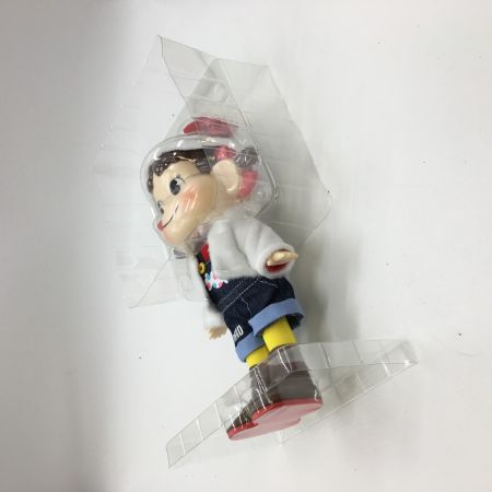   ハローキティ×ペコちゃん人形 40TH ANNIVERSARY40周年記念 不二家 サンリオ コラボ 