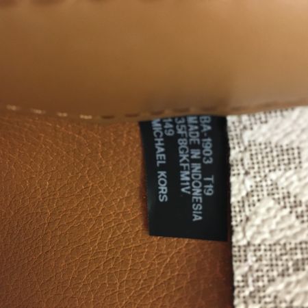  MICHAEL KORS マイケルコース キンバリー スモールバケット ショルダーバッグ 斜め掛け  35F8GKFM1V アイボリー