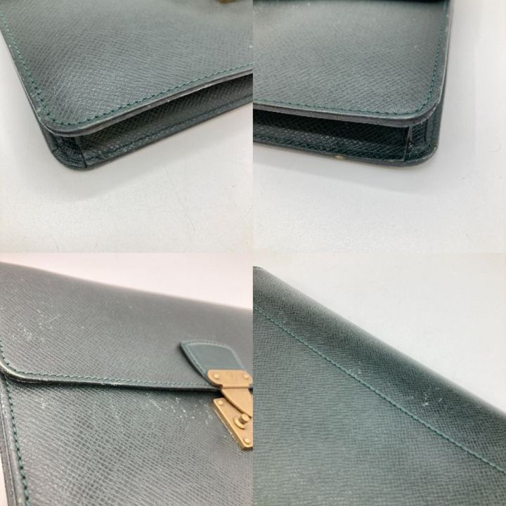 LOUIS VUITTON ルイヴィトン タイガ ポシェット・クラド セカンド