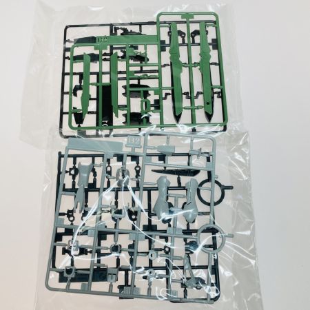  バンダイ ガンプラ HGCE 1/144 デスティニーガンダム ハイネ専用機 未組立 プラモデル タバコ臭あり