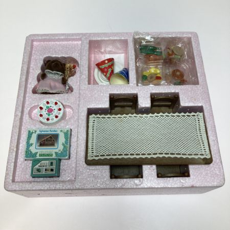  エポック社 シルバニアファミリー バースデーパーティーセット 初期 ろうそく2本欠品
