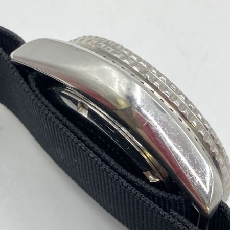  SEIKO セイコー ダイバー プロフェッショナル 200m クォーツ 腕時計 7C43-7010 風防キズ有 ベルト社外 本体のみ
