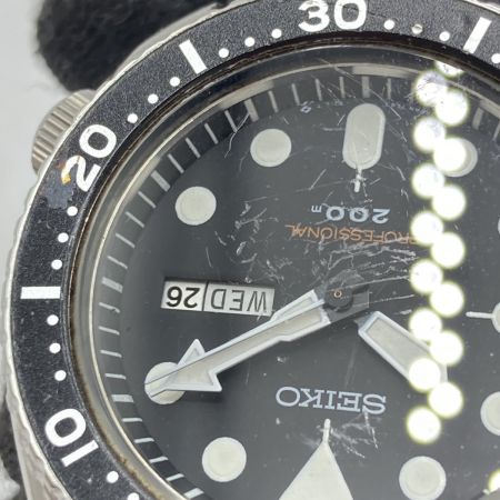  SEIKO セイコー ダイバー プロフェッショナル 200m クォーツ 腕時計 7C43-7010 風防キズ有 ベルト社外 本体のみ