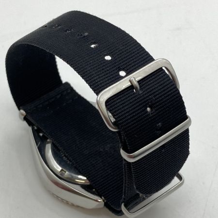  SEIKO セイコー ダイバー プロフェッショナル 200m クォーツ 腕時計 7C43-7010 風防キズ有 ベルト社外 本体のみ