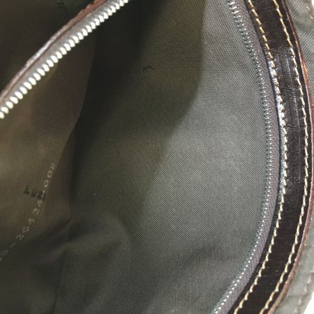  FENDI フェンディ マンマバケット ズッカ柄 セミショルダー キャンバス レザー  2308-26424-008 ベージュ