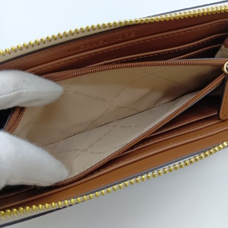  MICHAEL KORS マイケルコース ジェット セット トラベル シグネチャー ラージ スリー クォーター Lジップウォレット 35F8GTVZ3B バニラ