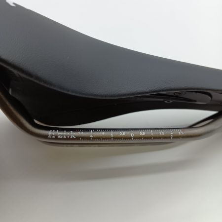  フィジーク fizik サドル 2020 カラーエディション ANTARES R3 OPEN レギュラー 70C1SB03041 BK/イエロー