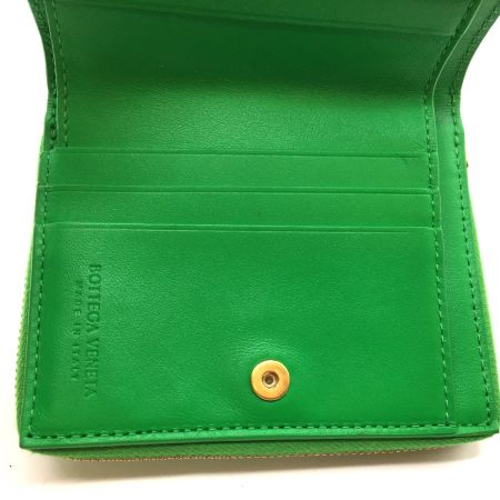  BOTTEGA VENETA ボッテガヴェネタ 2つ折り財布 スモール イントレチャート グリーン