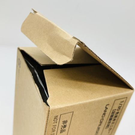   1/30 色見本 ミニカー 【店頭展示用】 LAND CRUISER ランドクルーザー プラチナホワイトパールマイカ