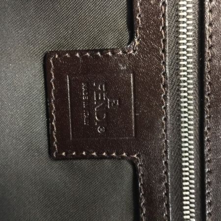  FENDI フェンディ  ワンショルダーバッグ　ズッカ マンマバケット 2119 26424 008