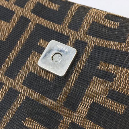  FENDI フェンディ  ワンショルダーバッグ　ズッカ マンマバケット 2119 26424 008