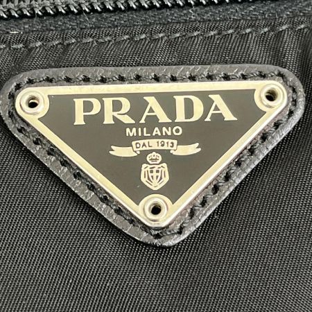  PRADA プラダ ファスナーポーチ　ポーチ　ギャランティーカード付 MV28 ブラック