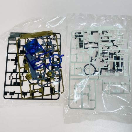  バンダイ マクロス 1/72 VF-31F ジークフリード(メッサー・イーレフェルト機) プラモデル 未組立 箱ダメージ有