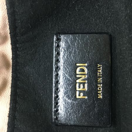  FENDI フェンディ スリムクラッチレザー  8BT337 ピンク
