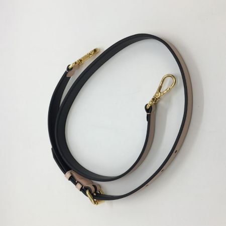  FENDI フェンディ スリムクラッチレザー  8BT337 ピンク