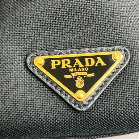  PRADA プラダ ショルダーバッグ　ロゴジャガード　リボン 1BH089 ブラック