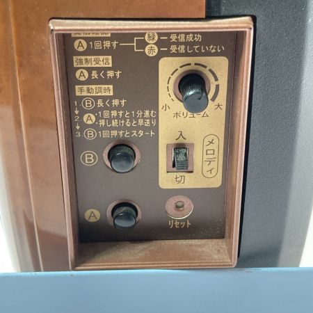  SEIKO セイコー からくり時計 電波掛時計 RE559B 文字盤開閉がたつき有