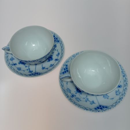  ROYAL COPENHAGEN ロイヤル・コペンハーゲン ブルーフルーテッド ハーフレース ティーカップ&ソーサー 220ml 2客セット