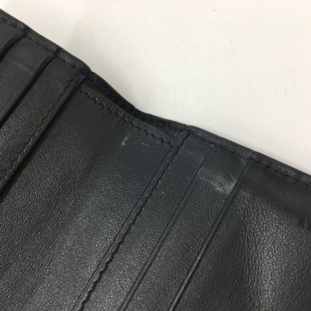  CELINE セリーヌ コンパクトウォレット トリオンフ チャーム  グレインドカーフスキン  U-IE-4284 ブラック