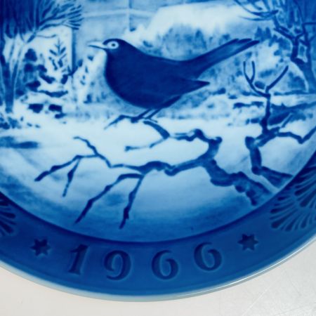  ROYAL COPENHAGEN ロイヤル・コペンハーゲン 教会の黒鳥  Blackbird at Christmas Time 1966 イヤープレート